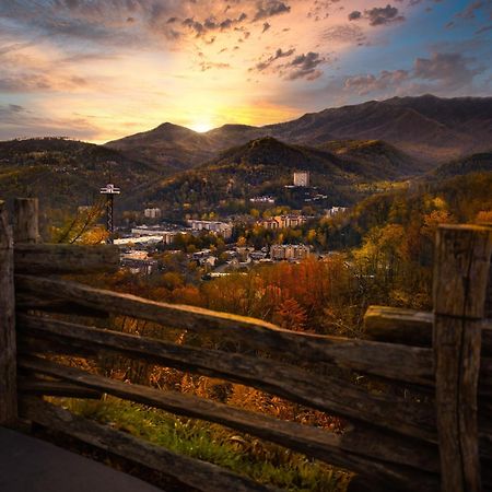 Ober Hideaway, Hot Tub, Wifi, 1089 Free Tickets Each Paid Day, Dollywood And More Gatlinburg Eksteriør bilde
