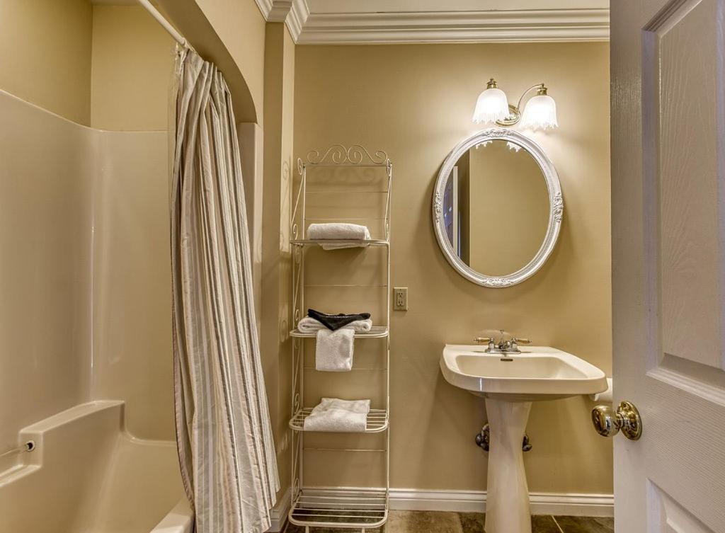 Ober Hideaway, Hot Tub, Wifi, 1089 Free Tickets Each Paid Day, Dollywood And More Gatlinburg Eksteriør bilde