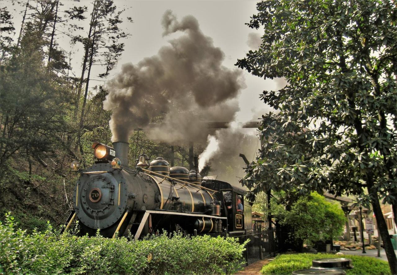 Ober Hideaway, Hot Tub, Wifi, 1089 Free Tickets Each Paid Day, Dollywood And More Gatlinburg Eksteriør bilde